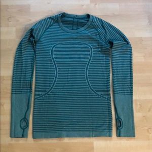 Lululemon Swiftly Tech Long Sleeve Crew
